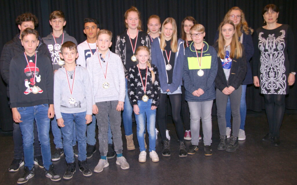 Tim Pekeler und Annalena Marks gewinnen Schulmeisterschaft